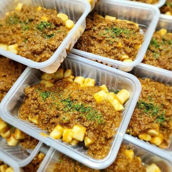 Marmita de nhoque de batata doce à bolonhesa